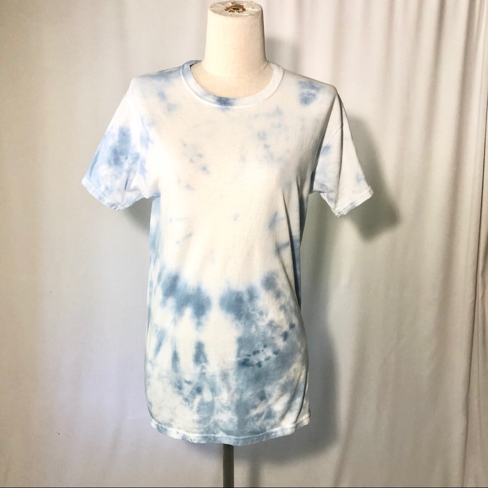 Hanes S short sleeve blue tie dye t shirt